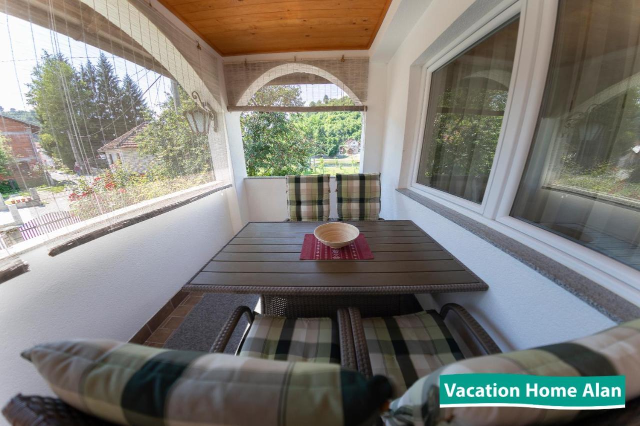 Vacation Home Alan Kulen Vakuf Exterior foto